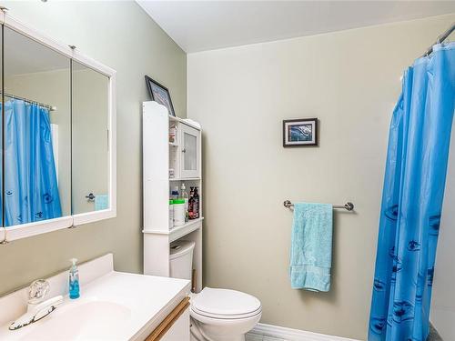 8412 Bloedel Dr, Port Alberni, BC - Indoor Photo Showing Bathroom