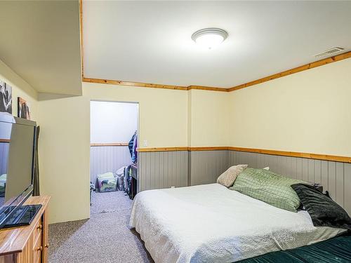 8412 Bloedel Dr, Port Alberni, BC - Indoor Photo Showing Bedroom