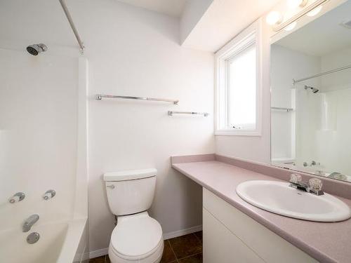 41-1775 Mckinley Crt, Kamloops, BC - Indoor Photo Showing Bathroom