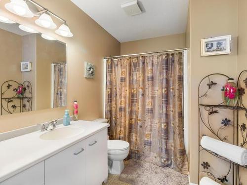 133 Fernie Place, Kamloops, BC - Indoor Photo Showing Bathroom