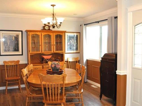 17 Emerald Drive, Logan Lake, BC - Indoor Photo Showing Dining Room