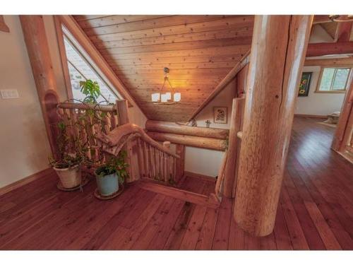 1414 Huckleberry Drive, South Shuswap, BC - Indoor Photo Showing Other Room