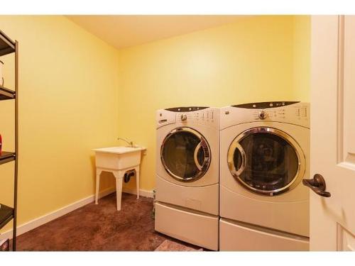 1414 Huckleberry Drive, South Shuswap, BC - Indoor Photo Showing Laundry Room
