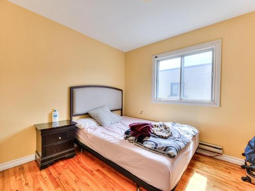 Bedroom - 490  - 496 90E Avenue, Montréal (Lasalle), QC - Indoor Photo Showing Bedroom