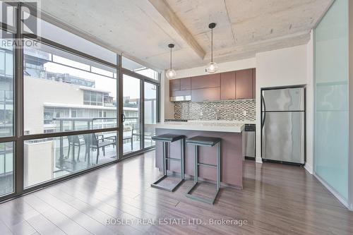 #916 -55 Stewart St, Toronto, ON - Indoor Photo Showing Kitchen With Upgraded Kitchen
