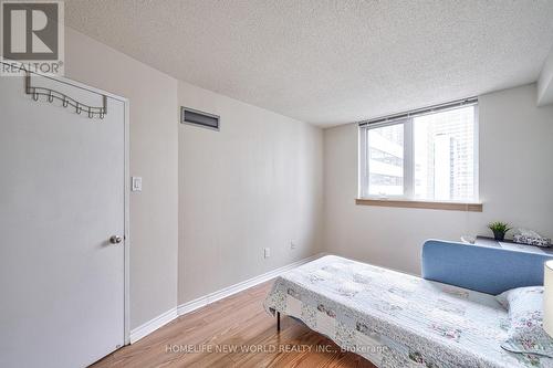 #1716 -1055 Bay St, Toronto, ON - Indoor Photo Showing Bedroom