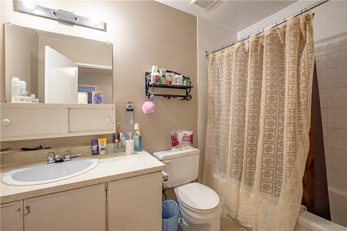 17 Old Pine Trail|Unit #162, St. Catharines, ON - Indoor Photo Showing Bathroom