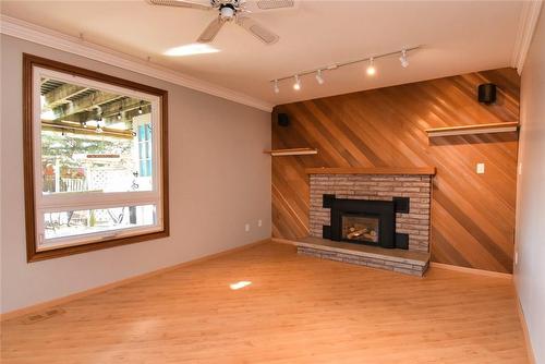 14 Ingrid Court, Hamilton, ON - Indoor With Fireplace