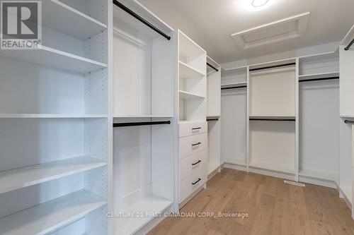 7230 Silver Creek Circ E, London, ON - Indoor With Storage
