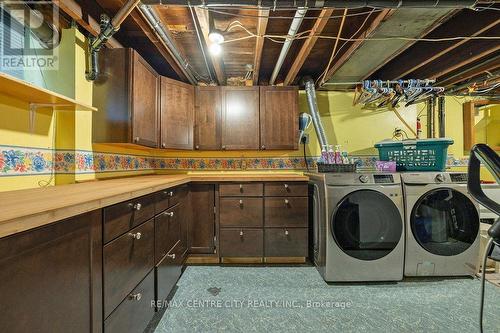 763 Little Grey St, London, ON - Indoor Photo Showing Laundry Room