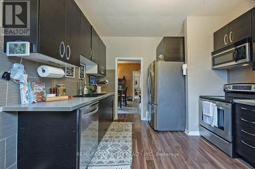 763 Little Grey St, London, ON - Indoor Photo Showing Kitchen With Stainless Steel Kitchen