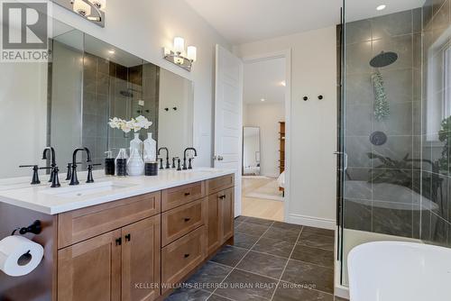 443 Westhaven Street, Waterloo, ON - Indoor Photo Showing Bathroom