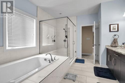 98 Kennedy Avenue, Middlesex Centre, ON - Indoor Photo Showing Bathroom