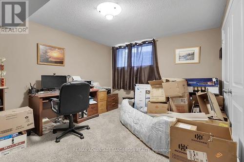98 Kennedy Avenue, Middlesex Centre, ON - Indoor Photo Showing Other Room