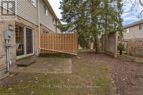 10 - 10 Rossmore Court, London, ON - Outdoor With Exterior