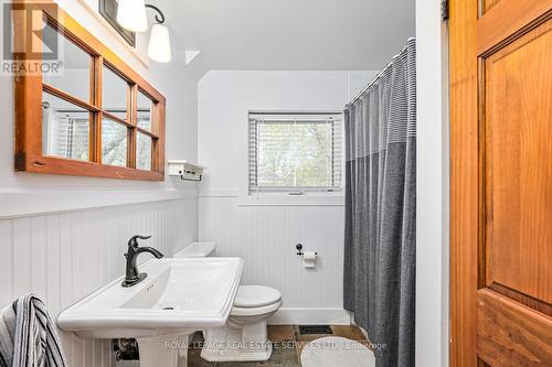 112 Drakes Path, Blue Mountains (Blue Mountain Resort Area), ON - Indoor Photo Showing Bathroom