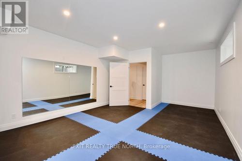 57 Glenhuron Drive, Springwater, ON - Indoor Photo Showing Other Room