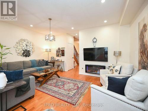 5198 Angel Stone Drive, Mississauga, ON - Indoor Photo Showing Living Room With Fireplace