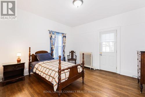 149 Springhurst Ave, Toronto, ON - Indoor Photo Showing Bedroom