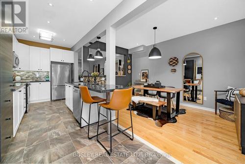 161 Heartview Rd, Brampton, ON - Indoor Photo Showing Kitchen With Upgraded Kitchen