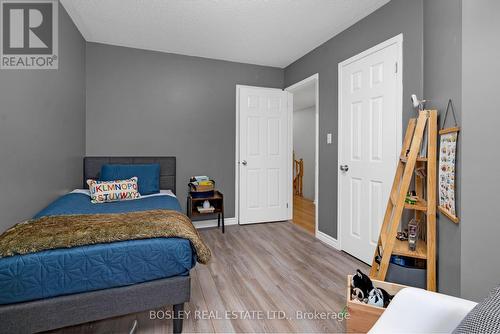 161 Heartview Rd, Brampton, ON - Indoor Photo Showing Bedroom