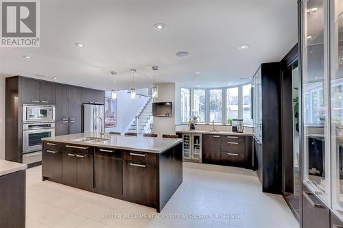 1348 Glenburnie Rd, Mississauga, ON - Indoor Photo Showing Kitchen With Upgraded Kitchen