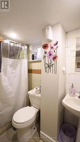 2338 Dufferin St, Toronto, ON - Indoor Photo Showing Bathroom