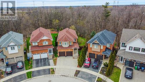 1045 Knotty Pine Grove, Mississauga, ON - Outdoor
