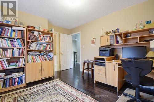 1045 Knotty Pine Grve, Mississauga, ON - Indoor Photo Showing Office