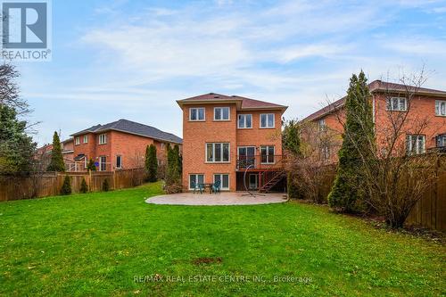 1045 Knotty Pine Grve, Mississauga, ON - Outdoor
