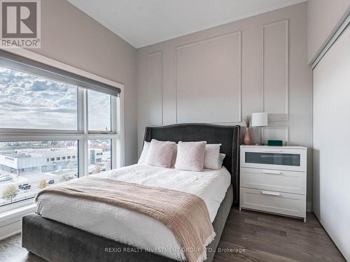 #620 -102 Grovewood Common, Oakville, ON - Indoor Photo Showing Bedroom