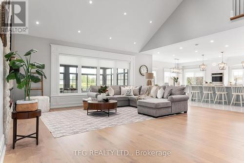 3011 Rundle Rd, Clarington, ON - Indoor Photo Showing Living Room