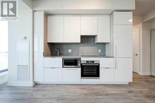 4008 - 28 Freeland Street, Toronto, ON - Indoor Photo Showing Kitchen
