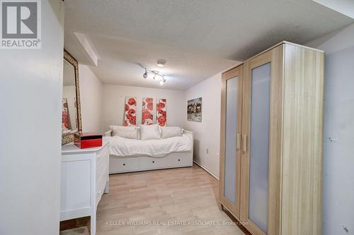 26 Myna Crt, Brampton, ON - Indoor Photo Showing Bedroom