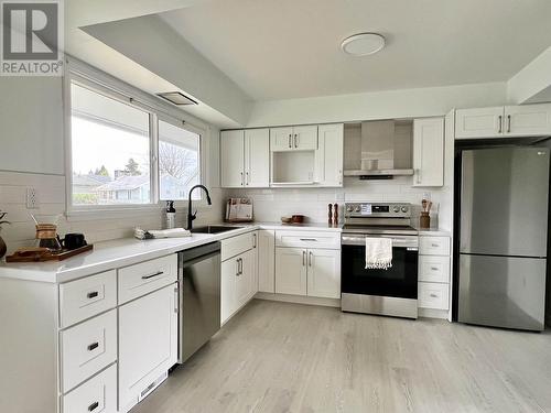 34 Grebe Street, Kitimat, BC - Indoor Photo Showing Kitchen