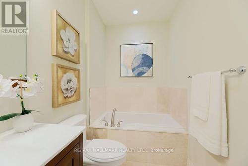 97B Craiglee Dr, Toronto, ON - Indoor Photo Showing Bathroom