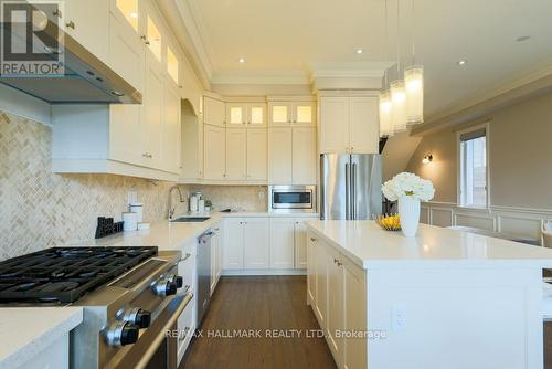 97B Craiglee Drive, Toronto, ON - Indoor Photo Showing Kitchen With Upgraded Kitchen