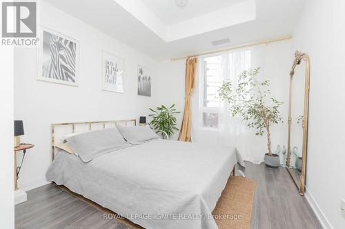 #410 -3560 St. Clair Ave E, Toronto, ON - Indoor Photo Showing Bedroom
