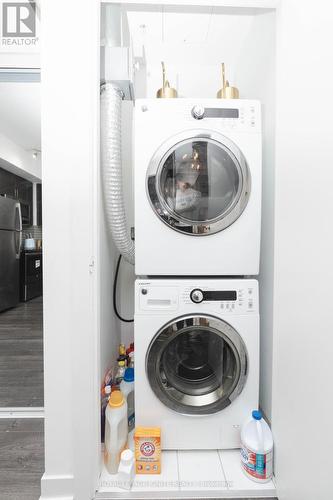 #410 -3560 St. Clair Ave E, Toronto, ON - Indoor Photo Showing Laundry Room