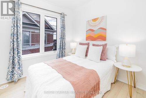 15 Saigen Lane, Markham, ON - Indoor Photo Showing Bedroom