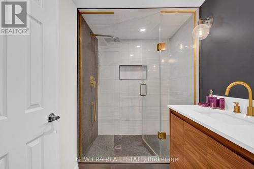 143 Luxury Avenue, Bradford West Gwillimbury, ON - Indoor Photo Showing Bathroom