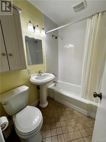 163-167 Molson Avenue, Saint John, NB - Indoor Photo Showing Bathroom