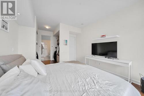 #3306 -33 Charles St E, Toronto, ON - Indoor Photo Showing Bedroom