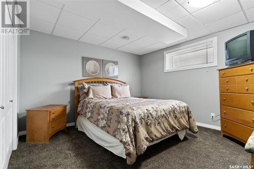 106 Park Street, Grand Coulee, SK - Indoor Photo Showing Bedroom