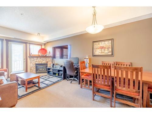 307 - 1500 Mcdonald Avenue, Fernie, BC - Indoor With Fireplace