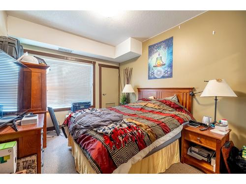 307 - 1500 Mcdonald Avenue, Fernie, BC - Indoor Photo Showing Bedroom