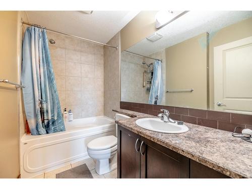 307 - 1500 Mcdonald Avenue, Fernie, BC - Indoor Photo Showing Bathroom