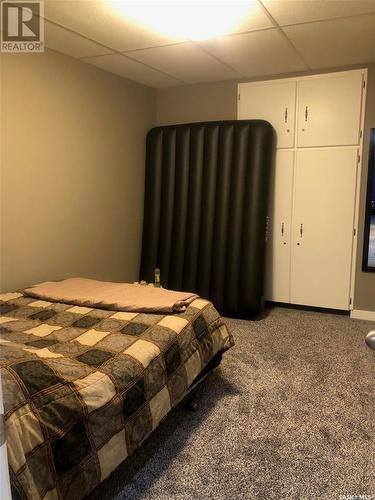 299 Parker Crescent, Canora, SK - Indoor Photo Showing Bedroom