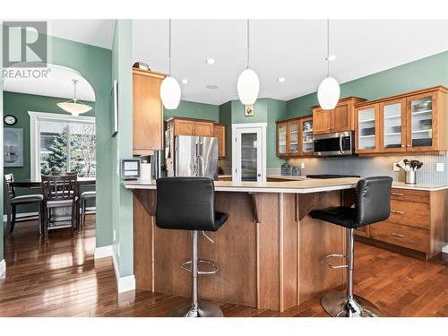 1850 23 Street Ne, Salmon Arm, BC - Indoor Photo Showing Kitchen With Upgraded Kitchen