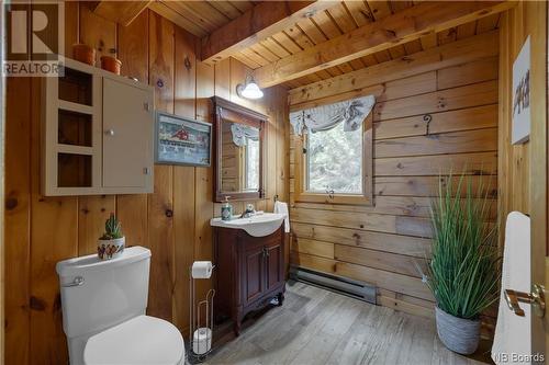 1050 Seawood Lane, Saint John, NB - Indoor Photo Showing Bathroom